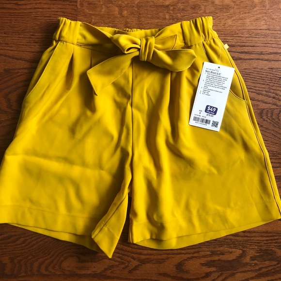 lululemon noir short 5.5